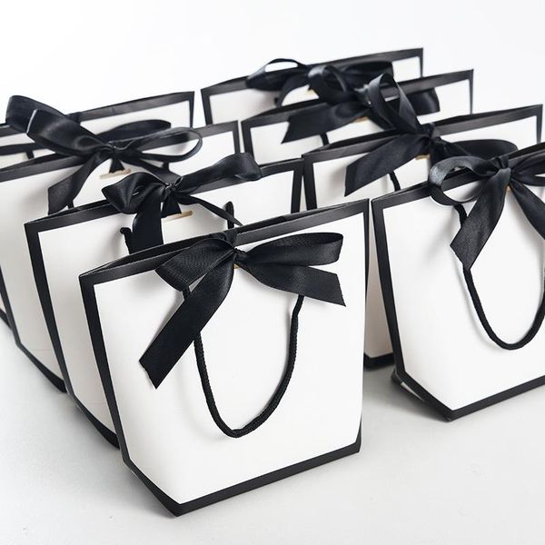 storage bags 10/20pcs 4 size present box for pajamas clothes books packaging handle paper kraft gift bag with handles tote
storage bags 10/20pcs 4 size present box for pajamas clothes books packaging handle paper kraft gift bag with handles tote