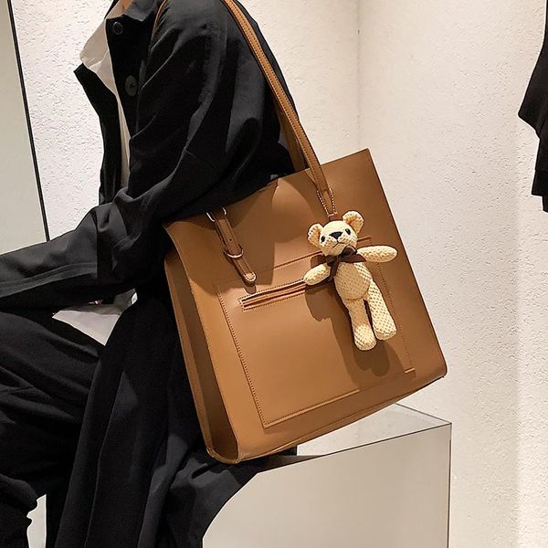 evening bags niche design high-end large-capacity bag 2021 female autumn retro shoulder commuter fashion tote width: 32cm
evening bags niche design high-end large-capacity bag 2021 female autumn retro shoulder commuter fashion tote width: 32cm