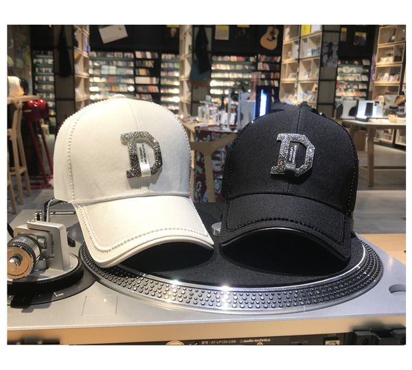 2021 designers caps mens versatile cap sequin letter inlaid diamond hip hop hats trendy black casual baseball women sun hat holiday gifts wh, Blue;gray
2021 designers caps mens versatile cap sequin letter inlaid diamond hip hop hats trendy black casual baseball women sun hat holiday gifts wh, Blue;gray