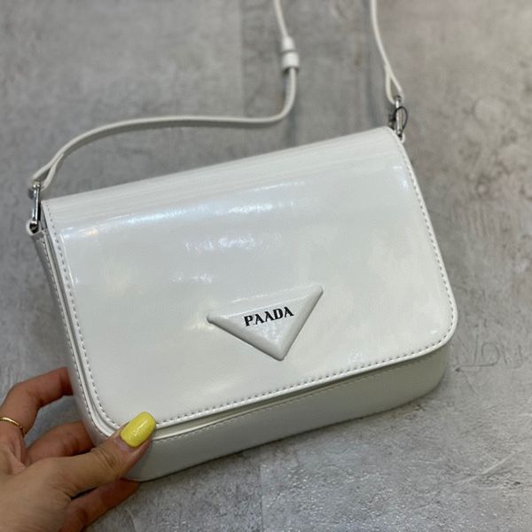 women luxurys designers bags 2021 armpit cleo simple versatile high-grad crossbody bag zhouzhoubao123 designer handbags purse wallet handbag
women luxurys designers bags 2021 armpit cleo simple versatile high-grad crossbody bag zhouzhoubao123 designer handbags purse wallet handbag