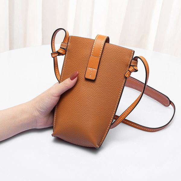design hand summer women's new 2021 head leather niche mobile bag mini bags, Red;black
design hand summer women's new 2021 head leather niche mobile bag mini bags, Red;black