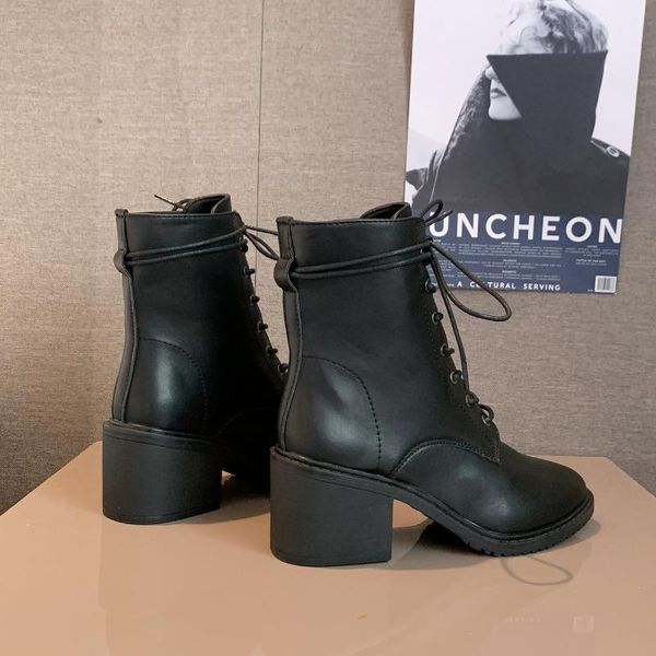 boots 2021 winter woman ladies black leather ankle square high heels fmale heel platform zipper women's shoes
boots 2021 winter woman ladies black leather ankle square high heels fmale heel platform zipper women's shoes