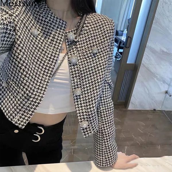 houndstooth knitted short coat jacket women full sleeve o-neck single breasted korean vintage elegant ladies 210514, Black;brown
houndstooth knitted short coat jacket women full sleeve o-neck single breasted korean vintage elegant ladies 210514, Black;brown