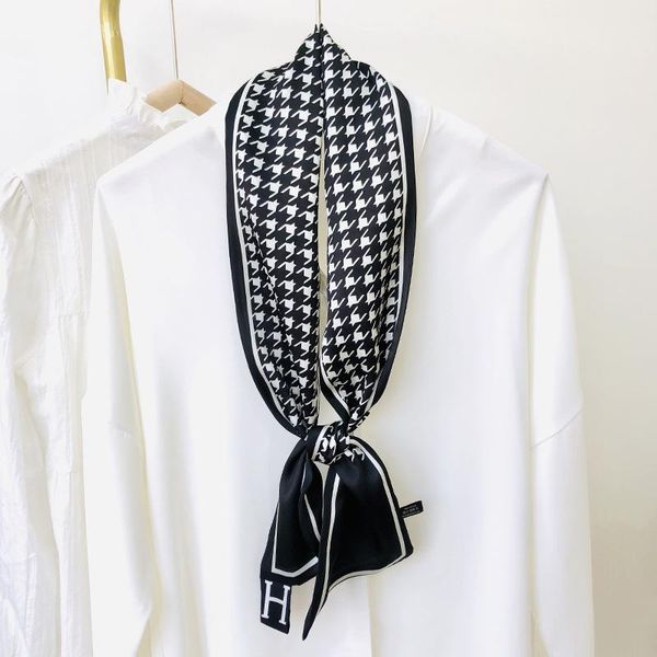scarves spring 2021 silk scarf women's thin narrow strip small ear decorative hair band professional wear, Blue;gray
scarves spring 2021 silk scarf women's thin narrow strip small ear decorative hair band professional wear, Blue;gray