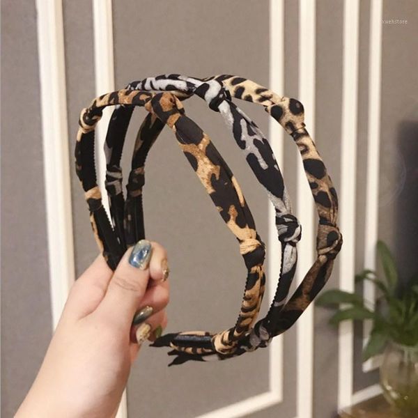 high-end hair accessories women's fabric leopard knot knotted fine hairband headband fashion wild cute girl's band headwear1
high-end hair accessories women's fabric leopard knot knotted fine hairband headband fashion wild cute girl's band headwear1