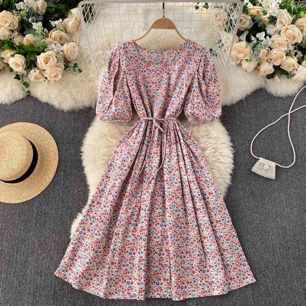 casual dresses elegant temperament retro floral midi dress party female summer puff sleeve square neck tie slim mid-length holiday, Black;gray
casual dresses elegant temperament retro floral midi dress party female summer puff sleeve square neck tie slim mid-length holiday, Black;gray