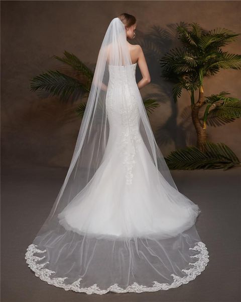 bridal veils real po 3 meters veil decal applique edge cathedral wedding white ivory with comb, Black
bridal veils real po 3 meters veil decal applique edge cathedral wedding white ivory with comb, Black