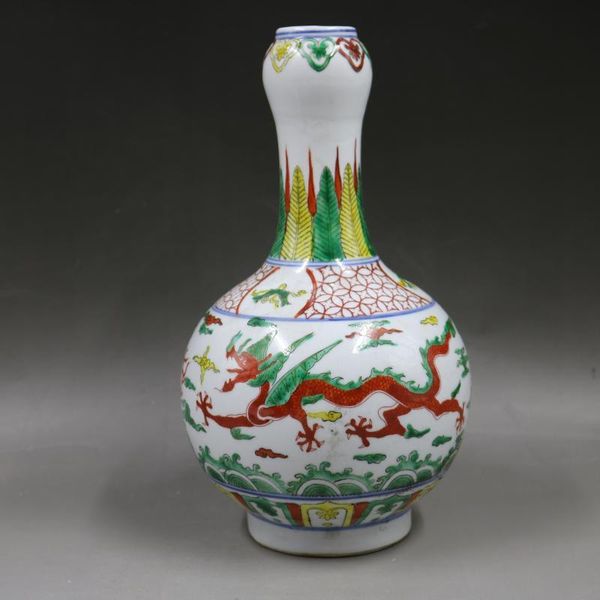 vases daming jiajing year blue and white multicolored cloud dragon pattern garlic vase antique home decoration porcelain ornaments
vases daming jiajing year blue and white multicolored cloud dragon pattern garlic vase antique home decoration porcelain ornaments