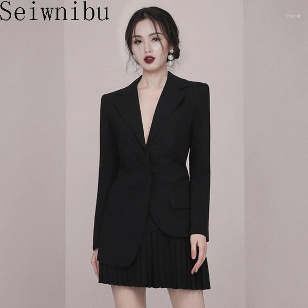 lapel collar irregular coat pleated mini skirt two-piece suit 2021 v neck long sleeve women office fashion wearing two piece dress, White
lapel collar irregular coat pleated mini skirt two-piece suit 2021 v neck long sleeve women office fashion wearing two piece dress, White