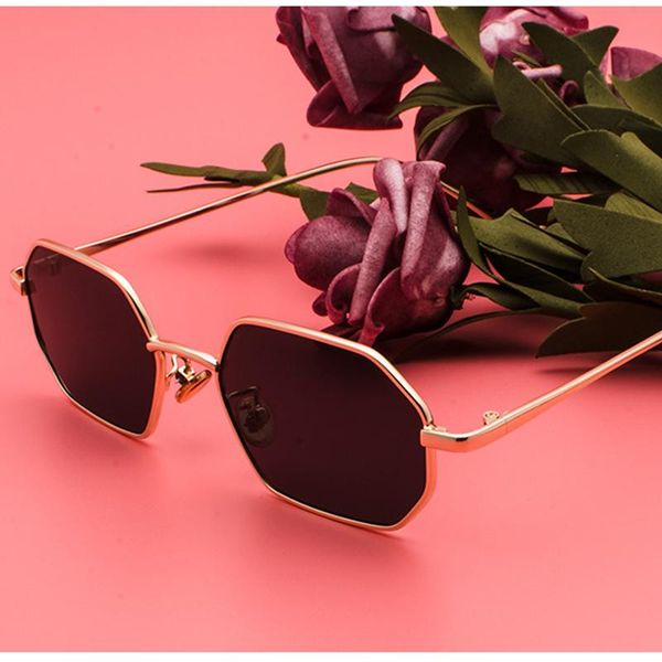sunglasses fashion vintage women brand designer retro rectangle sun glasses female ins colorful square eyewear gifts, White;black
sunglasses fashion vintage women brand designer retro rectangle sun glasses female ins colorful square eyewear gifts, White;black