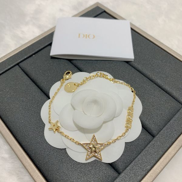 d branded new star inlaid diamond size pearl earrings necklace high version material net red same bracelet for women, Black
d branded new star inlaid diamond size pearl earrings necklace high version material net red same bracelet for women, Black