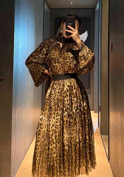 two piece dress original design d style luxury pure silk leopard a-line women skirt and sirt women dresses q70u, White
two piece dress original design d style luxury pure silk leopard a-line women skirt and sirt women dresses q70u, White