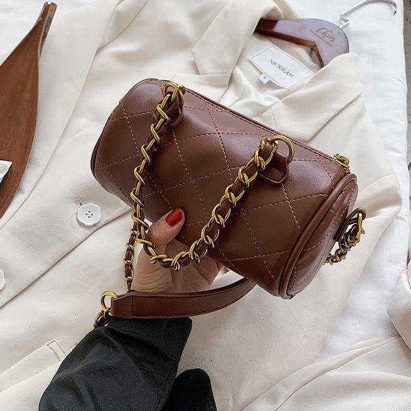 evening bags small pu leather pillow bag designer women 2021 fashion elegant simple shoulder handbags female travel chain crossbody
evening bags small pu leather pillow bag designer women 2021 fashion elegant simple shoulder handbags female travel chain crossbody