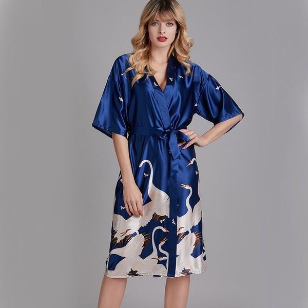 women's sleepwear ice silk pajamas gorgeous one-piece nightdress long ladies short-sleeved lightweight home service female loungewear, Black;red
women's sleepwear ice silk pajamas gorgeous one-piece nightdress long ladies short-sleeved lightweight home service female loungewear, Black;red