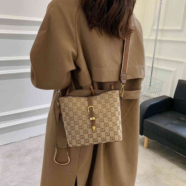 small bag women's winter new fashion high sense bucket wide shoulder strap versatile single shoulder messenger bag purse_outlet_ji1y
small bag women's winter new fashion high sense bucket wide shoulder strap versatile single shoulder messenger bag purse_outlet_ji1y