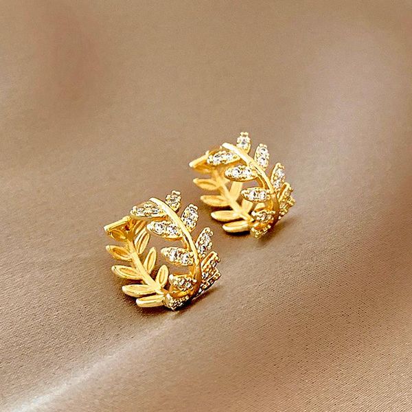 hoop & huggie trendy exquisite 14k real gold leaves earrings for women girl temperament jewelry bling zircon party gift, Golden;silver
hoop & huggie trendy exquisite 14k real gold leaves earrings for women girl temperament jewelry bling zircon party gift, Golden;silver
