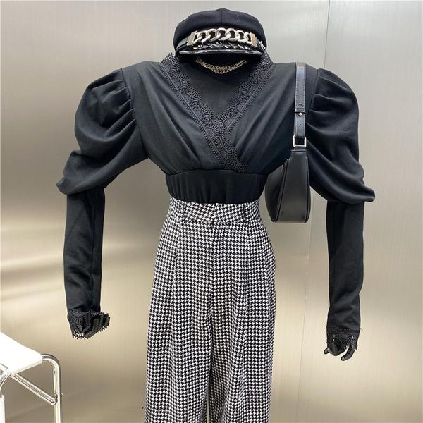 women's sweaters brand original design 2021 feminine v-neck lace edge chic slim and versatile french bubble sleeve short bottomed t-shi, White;black
women's sweaters brand original design 2021 feminine v-neck lace edge chic slim and versatile french bubble sleeve short bottomed t-shi, White;black