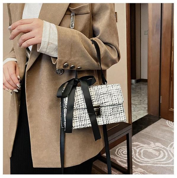 evening bags houndstooth bag female 2021 summer style ribbon shoulder messenger wool clutch fashion pattern handbag
evening bags houndstooth bag female 2021 summer style ribbon shoulder messenger wool clutch fashion pattern handbag
