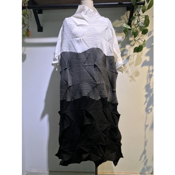 autumn matching sleeve boho plus size female miyake plissado long dress tp904, Black;gray
autumn matching sleeve boho plus size female miyake plissado long dress tp904, Black;gray