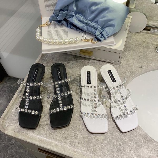 med shoes ladies' slippers slipers women square heel glitter slides rubber flip flops fashion 2021 block jelly hawaiian summer, Black
med shoes ladies' slippers slipers women square heel glitter slides rubber flip flops fashion 2021 block jelly hawaiian summer, Black