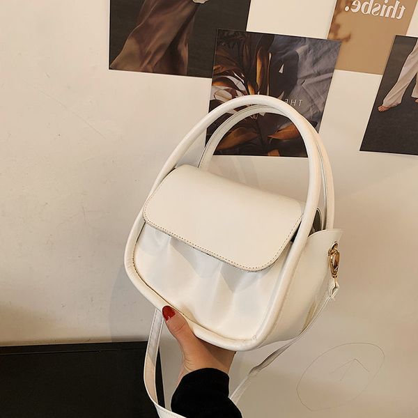 pleated bag new messenger women's portable single shoulder soup small cage niche design high fashion
pleated bag new messenger women's portable single shoulder soup small cage niche design high fashion