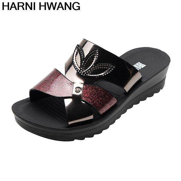 slippers ladies summer mother sandals comfortable soft sole sequined fashion casual non-slip shoes size 35-41 wholesale, Black
slippers ladies summer mother sandals comfortable soft sole sequined fashion casual non-slip shoes size 35-41 wholesale, Black