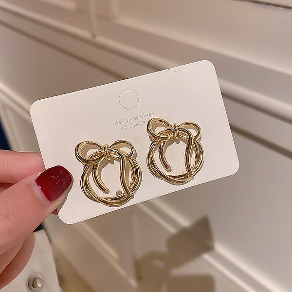 gate 925 east silver needle s bow element earrings net red geometric round show face temperament, Golden;silver
gate 925 east silver needle s bow element earrings net red geometric round show face temperament, Golden;silver