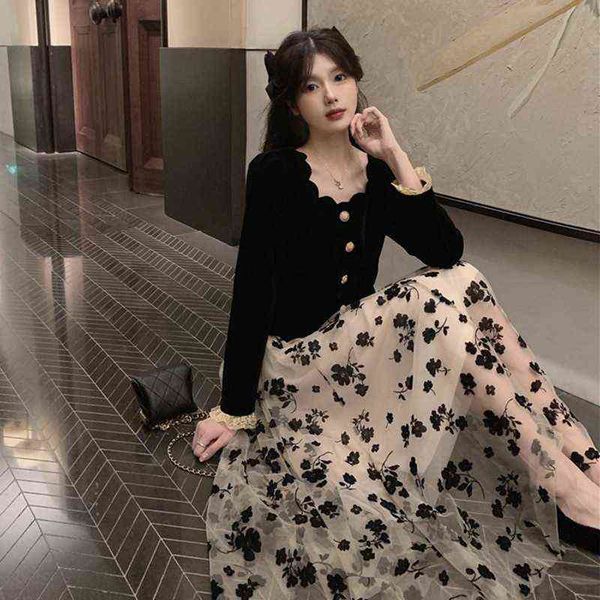 casual dresses autumn broken flower platycodon literary style minority cardigan coat skirt two-piece suit female, Black;gray
casual dresses autumn broken flower platycodon literary style minority cardigan coat skirt two-piece suit female, Black;gray