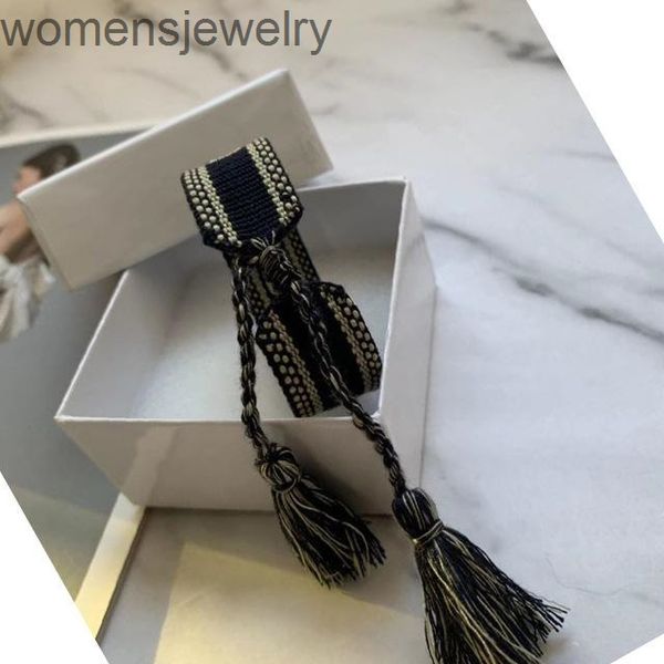 brand fashion jewelry for men women handmade cotton signture embroidery designer bracelet woven bangle fabrics jewelry with white box, Black
brand fashion jewelry for men women handmade cotton signture embroidery designer bracelet woven bangle fabrics jewelry with white box, Black