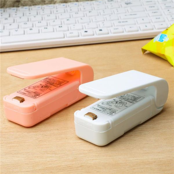 storage bags food preservation portable mini sealing machine hand pressure snack plastic bag small
storage bags food preservation portable mini sealing machine hand pressure snack plastic bag small