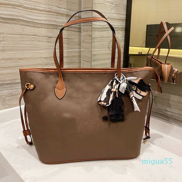 designer handbags luxury tote bag high-capacity fashion brand handbag high-quality genuine leather 4 different colors styles size 32-28 cm
designer handbags luxury tote bag high-capacity fashion brand handbag high-quality genuine leather 4 different colors styles size 32-28 cm