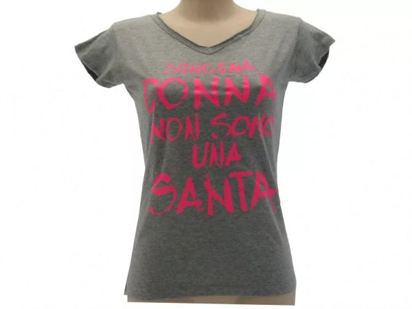 t shirt only words donnna basic are a woman are not a grey santa, White;black
t shirt only words donnna basic are a woman are not a grey santa, White;black