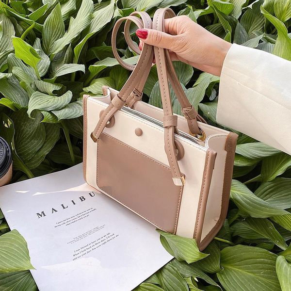 shoulder bags summer super fire small bag women's 2021 fashion high-end versatile portable tote square
shoulder bags summer super fire small bag women's 2021 fashion high-end versatile portable tote square