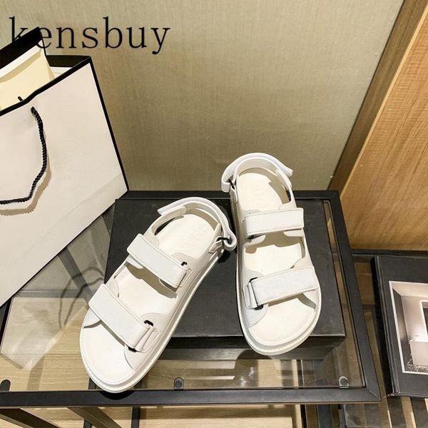 sandals 2021 fashion concise thick bottom women summer beach jelly color shoes casual leisure soild open toe, Black
sandals 2021 fashion concise thick bottom women summer beach jelly color shoes casual leisure soild open toe, Black