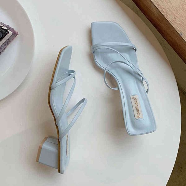 new 2020 woman summer sandals flat shoes lace up women beach slides footwear flip flops open toe sandals sandalias mujer k731, Black
new 2020 woman summer sandals flat shoes lace up women beach slides footwear flip flops open toe sandals sandalias mujer k731, Black