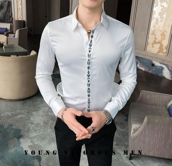 elegant gentleman embroidery black mens shirts work smooth wedding party dress stylish white clothing 2021 trendy slim fit men's casual, White;black
elegant gentleman embroidery black mens shirts work smooth wedding party dress stylish white clothing 2021 trendy slim fit men's casual, White;black