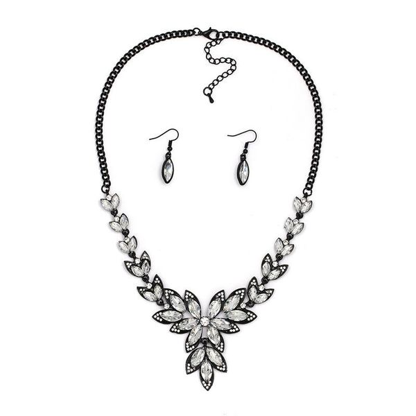 chokers vintage color glass crystal flower pendant necklace ethnic style jewelry for women party engagement, Golden;silver
chokers vintage color glass crystal flower pendant necklace ethnic style jewelry for women party engagement, Golden;silver