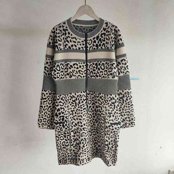 2022 factory wholesale new autumn winter ziwen star same zip pocket long sleeve knitted dress women, Black;gray
2022 factory wholesale new autumn winter ziwen star same zip pocket long sleeve knitted dress women, Black;gray