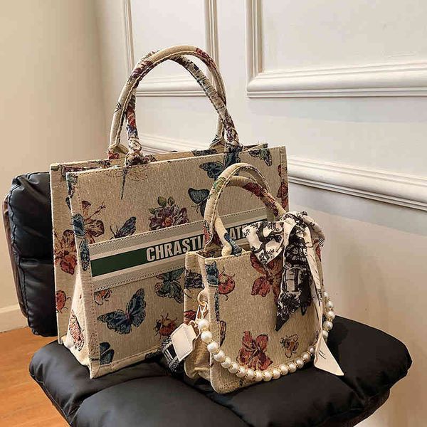 2022 factory wholesale handbag large capacity female japanese and korean oil painting flower style tote leisure one
2022 factory wholesale handbag large capacity female japanese and korean oil painting flower style tote leisure one