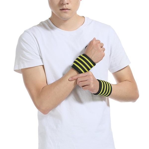 wrist support 1pair/lot adjustable wristband protection elastic wrapped weightlifting bandage breathable, Black;red
wrist support 1pair/lot adjustable wristband protection elastic wrapped weightlifting bandage breathable, Black;red