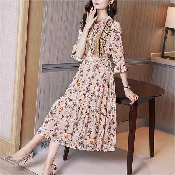 summer elegant women v neck half sleeve boho floral print silk beach dress vestidos 210531, Black;gray
summer elegant women v neck half sleeve boho floral print silk beach dress vestidos 210531, Black;gray