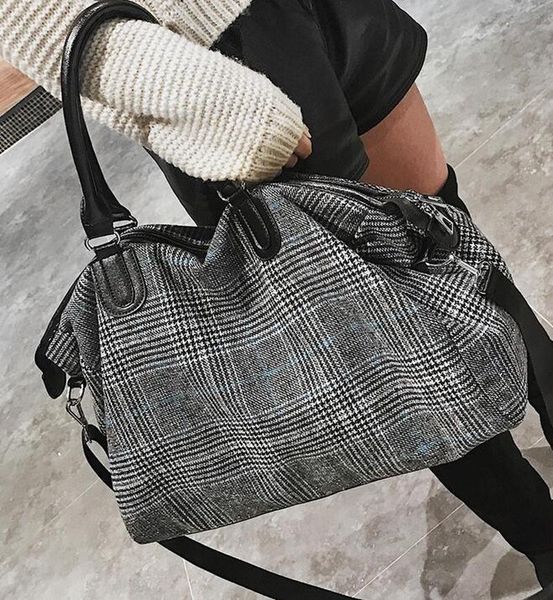 duffel bags 2021 short-distance female portable cylinder luggage bag korean version of large capacity simple travel
duffel bags 2021 short-distance female portable cylinder luggage bag korean version of large capacity simple travel