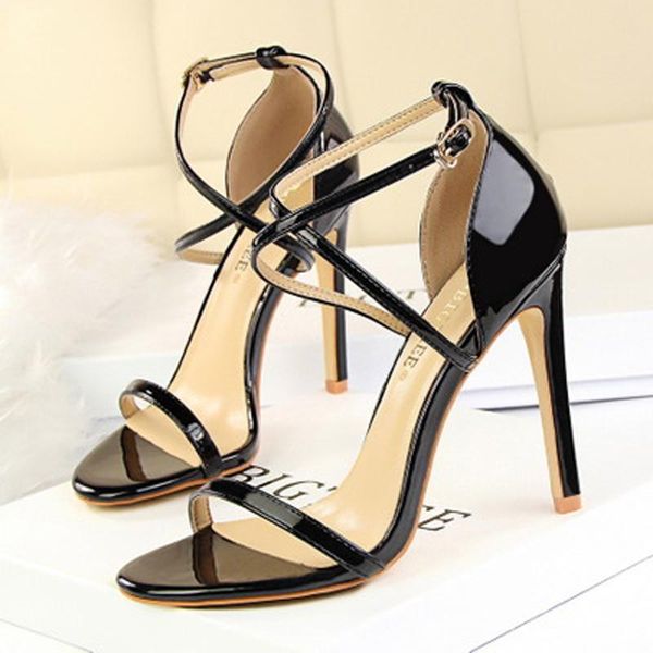 sandals women shoessuper high heel, narrow open-toe patent-leather cross-strap nightclub for 2021 party wear, Black
sandals women shoessuper high heel, narrow open-toe patent-leather cross-strap nightclub for 2021 party wear, Black