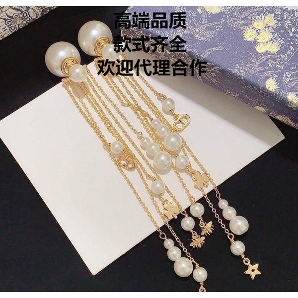 design jewelry shidifei bee clover tassel pearl 925 silver needle female earrings high version, Golden
design jewelry shidifei bee clover tassel pearl 925 silver needle female earrings high version, Golden