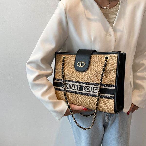 design jewelry woven women's summer new korean version fashion one shoulder small square bag foreign style chain messenger straw woven
design jewelry woven women's summer new korean version fashion one shoulder small square bag foreign style chain messenger straw woven