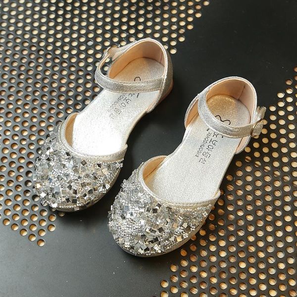 children princess glitter sandals kids girls soft shoes flat dress party black /silver/gold size26-35, Black;red
children princess glitter sandals kids girls soft shoes flat dress party black /silver/gold size26-35, Black;red