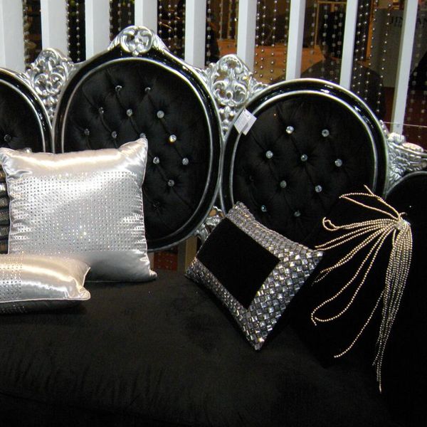 cushion/decorative pillow luxury black velvet cushion cover acrylic diamond rhinestone crystal decorated quality handcrafted decorative
cushion/decorative pillow luxury black velvet cushion cover acrylic diamond rhinestone crystal decorated quality handcrafted decorative