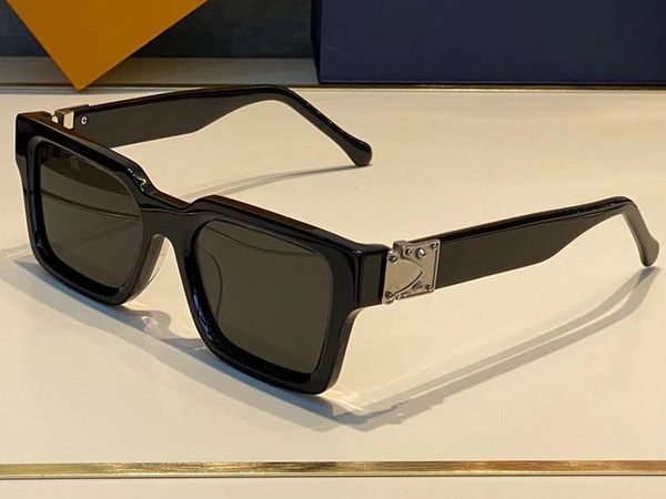 fashion summer style gradient lens sunglasses uv 400 protection for men and women vintage square plank frame come with box, White;black
fashion summer style gradient lens sunglasses uv 400 protection for men and women vintage square plank frame come with box, White;black