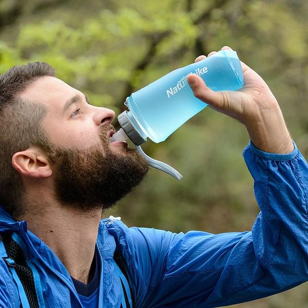 water bottle silicone cup fold outdoor sports portable soft bag cycling kettle folding tpu high temperature resistance
water bottle silicone cup fold outdoor sports portable soft bag cycling kettle folding tpu high temperature resistance