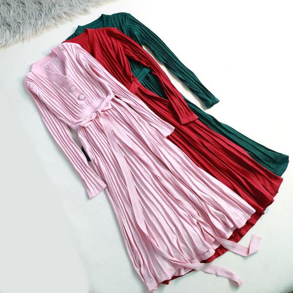 casual dresses spring autumn elegant shiny pleated sweater dress women long sleeve v-neck female belt glitter a-line luxury knited d290, Black;gray
casual dresses spring autumn elegant shiny pleated sweater dress women long sleeve v-neck female belt glitter a-line luxury knited d290, Black;gray